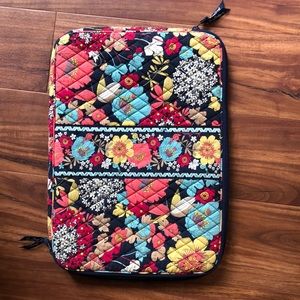 Vera Bradley Happy Snails Laptop Case 12” x 17”